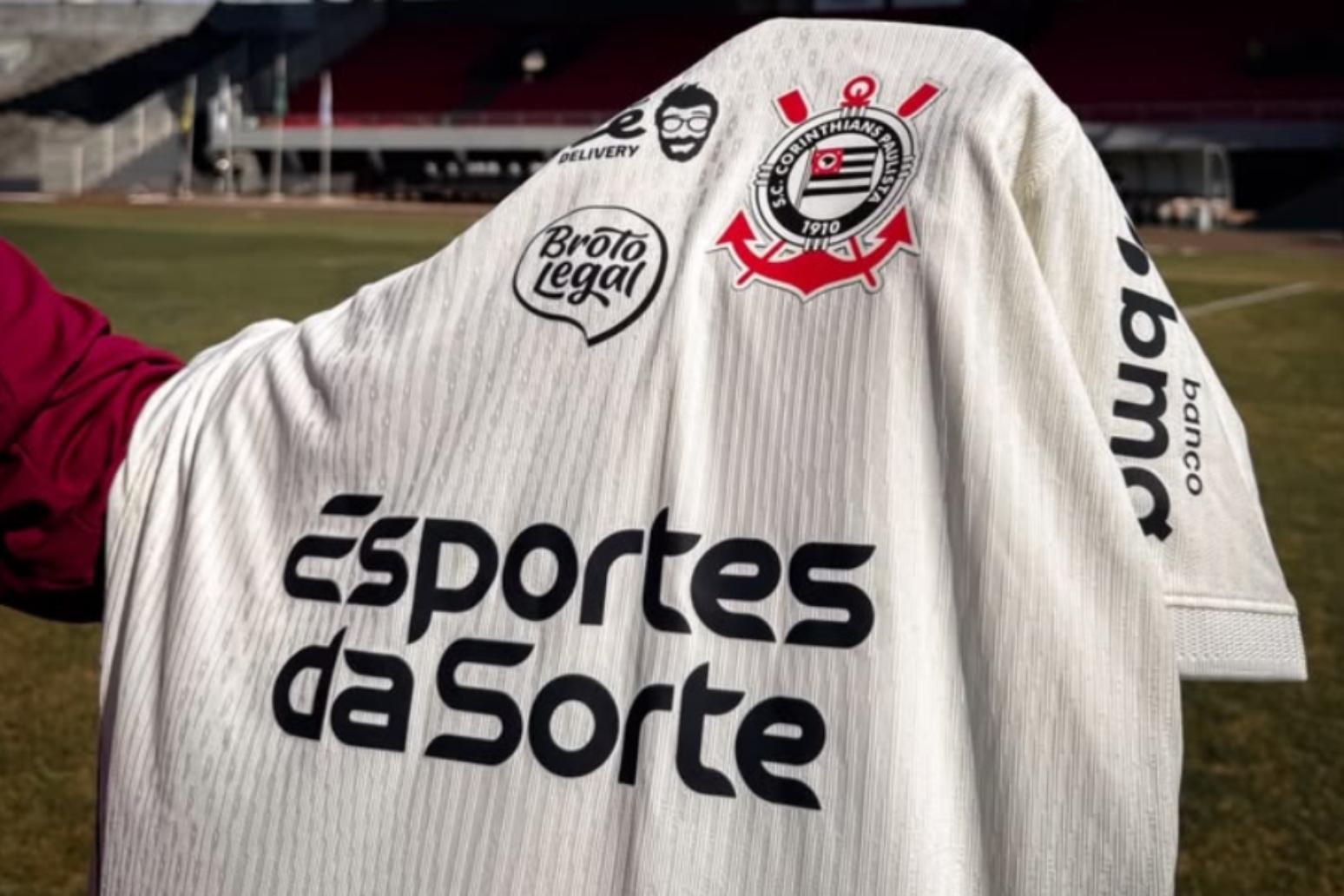 Clubes brasileiros retiram marcas de apostas das camisolas e procuram novos patrocinadores
