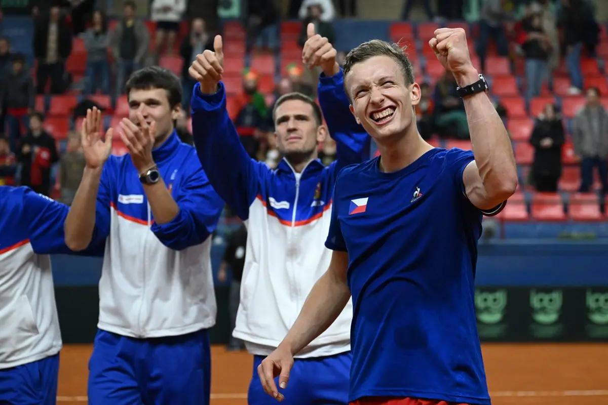 Lehecka decide no quinto jogo e Chéquia elimina Estados Unidos da Davis Cup