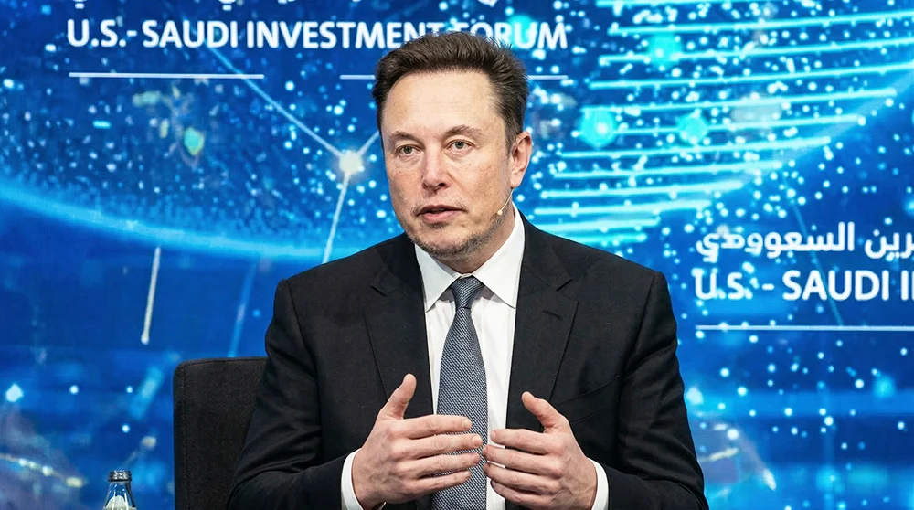 Crise na produção de chips de IA leva Musk a investir em megafábrica