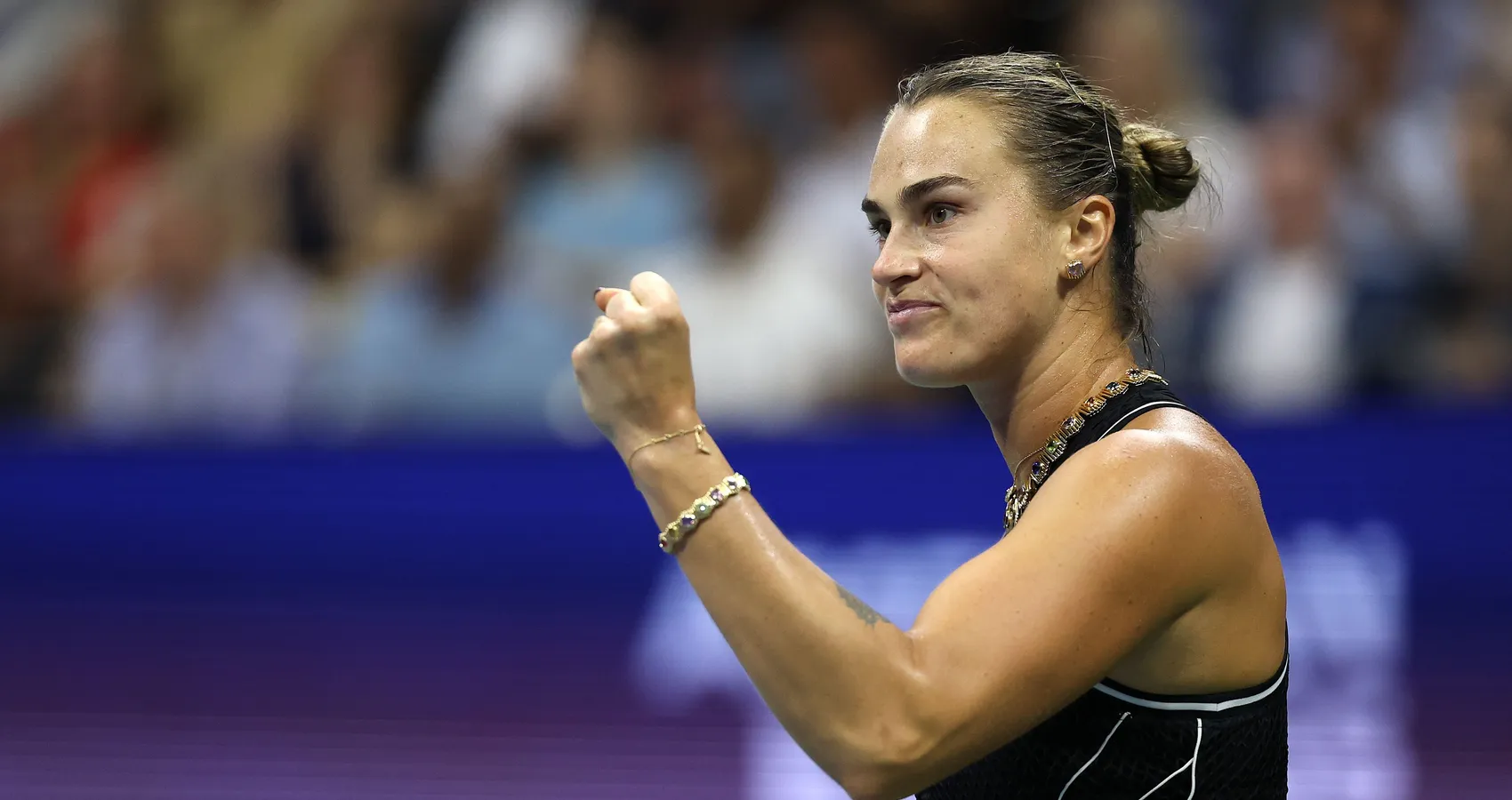 Sabalenka supera Graf, Hingis e Djokovic com recorde histórico em pisos duros