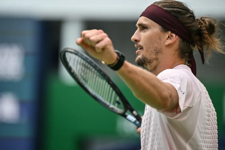 Zverev aproxima-se do número um mundial: meias-finais de Xangai podem garantir feito histórico