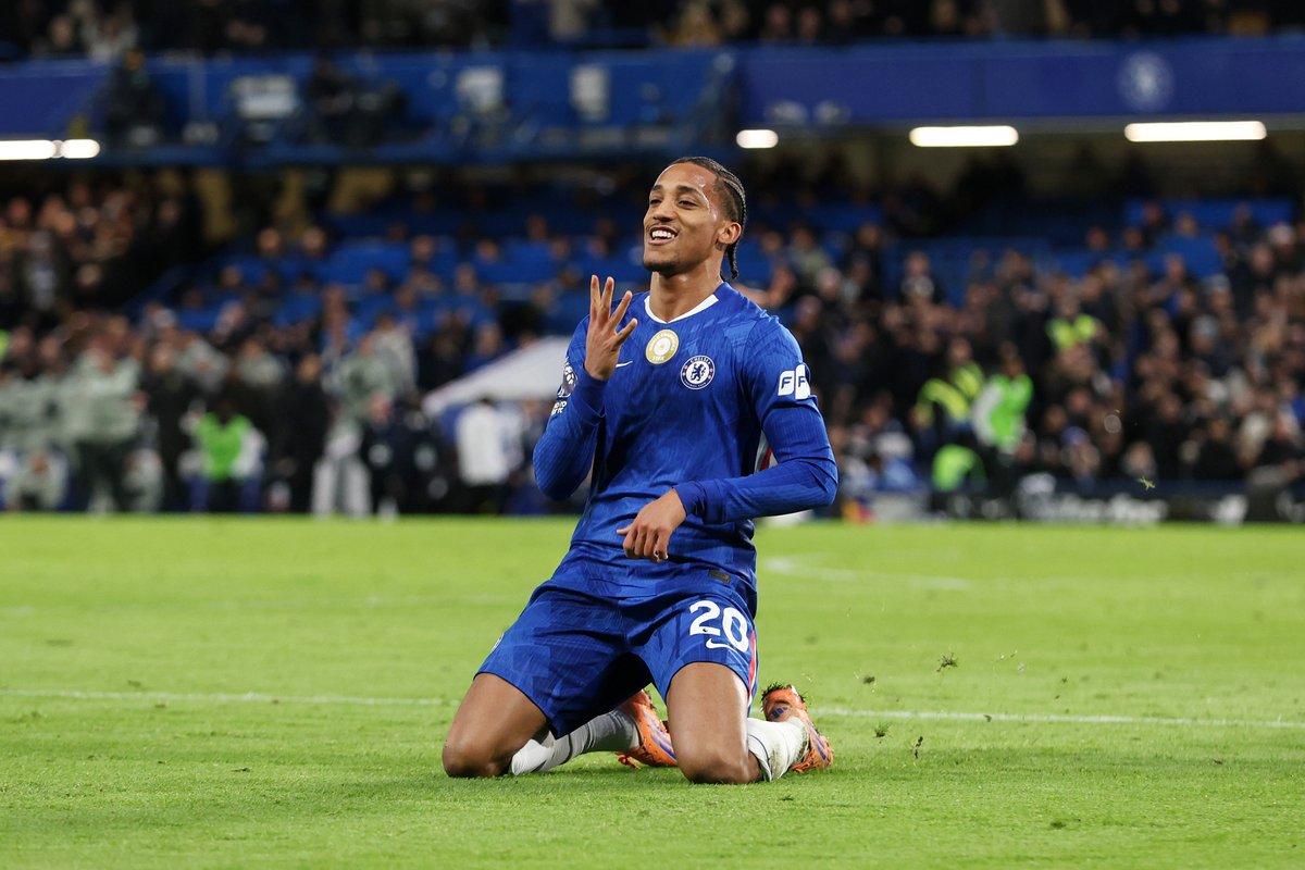 Chelsea goleia Bournemouth por 5-1 com bis de João Pedro e Henderson