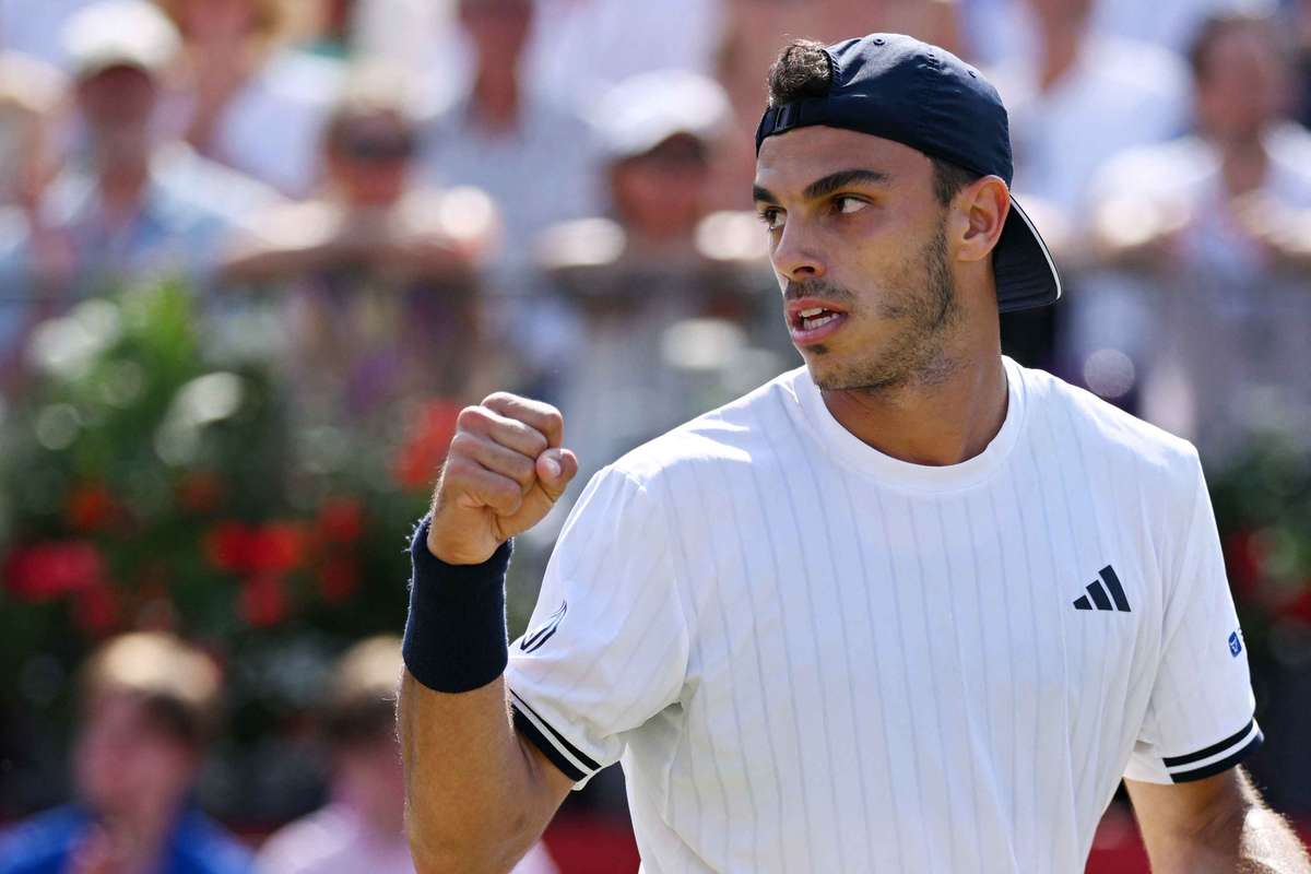 Francisco Cerúndolo torna-se no primeiro argentino a conquistar o Queen’s Club