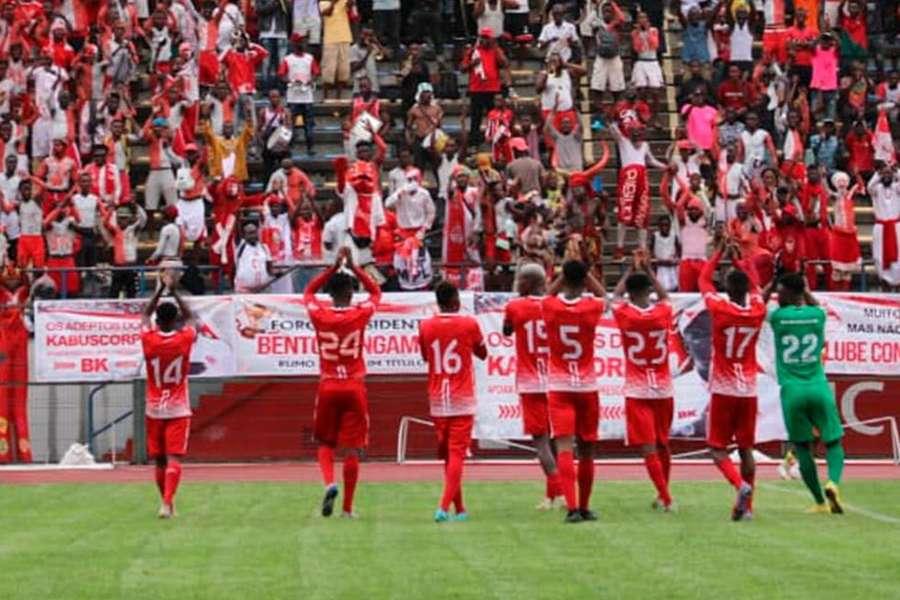 Kabuscorp vence UNAM por 2-0 e entra com autoridade na Taça da Confederação da CAF