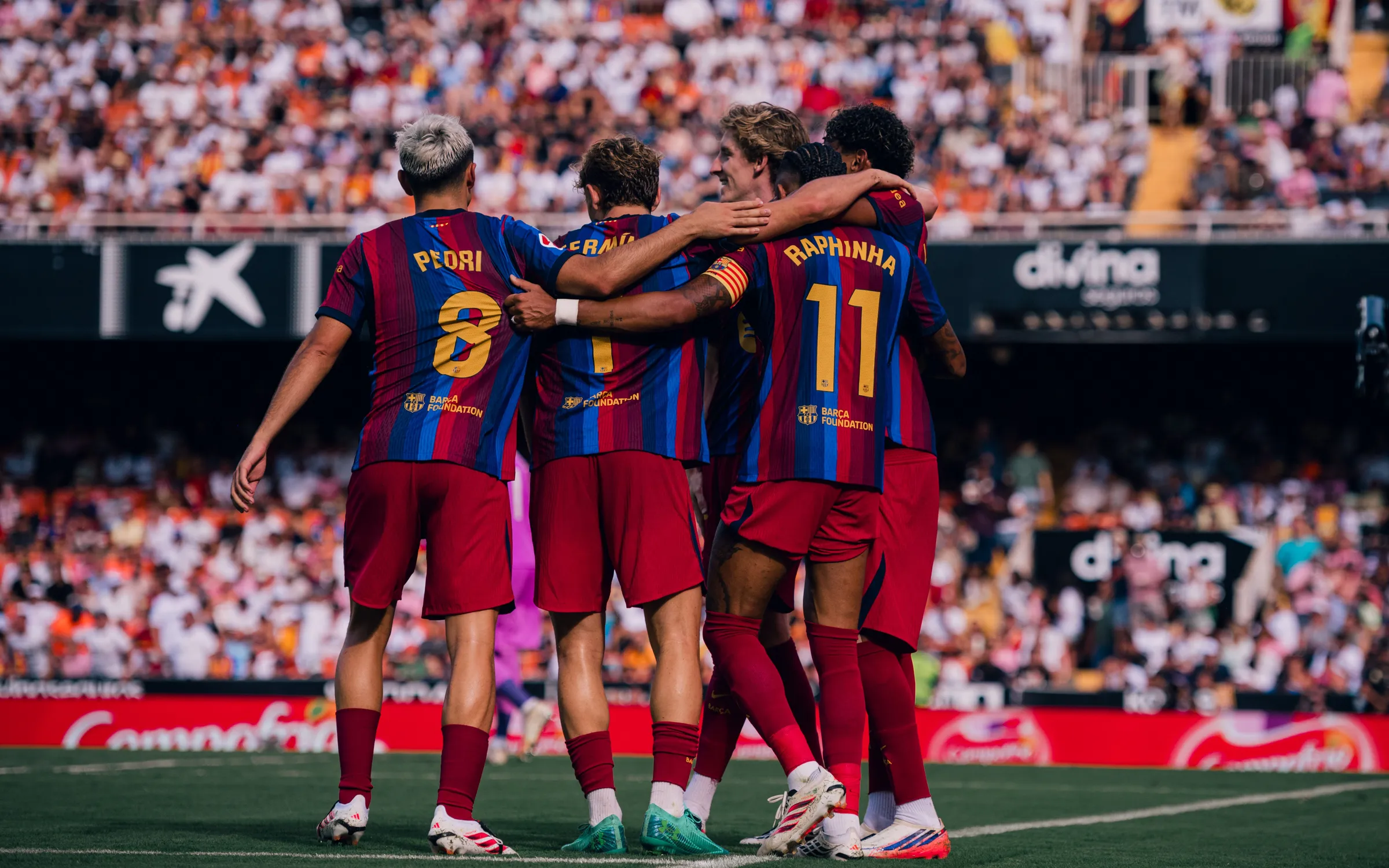 Barcelona atropela Valencia em Mestalla e mantém arranque perfeito na LaLiga