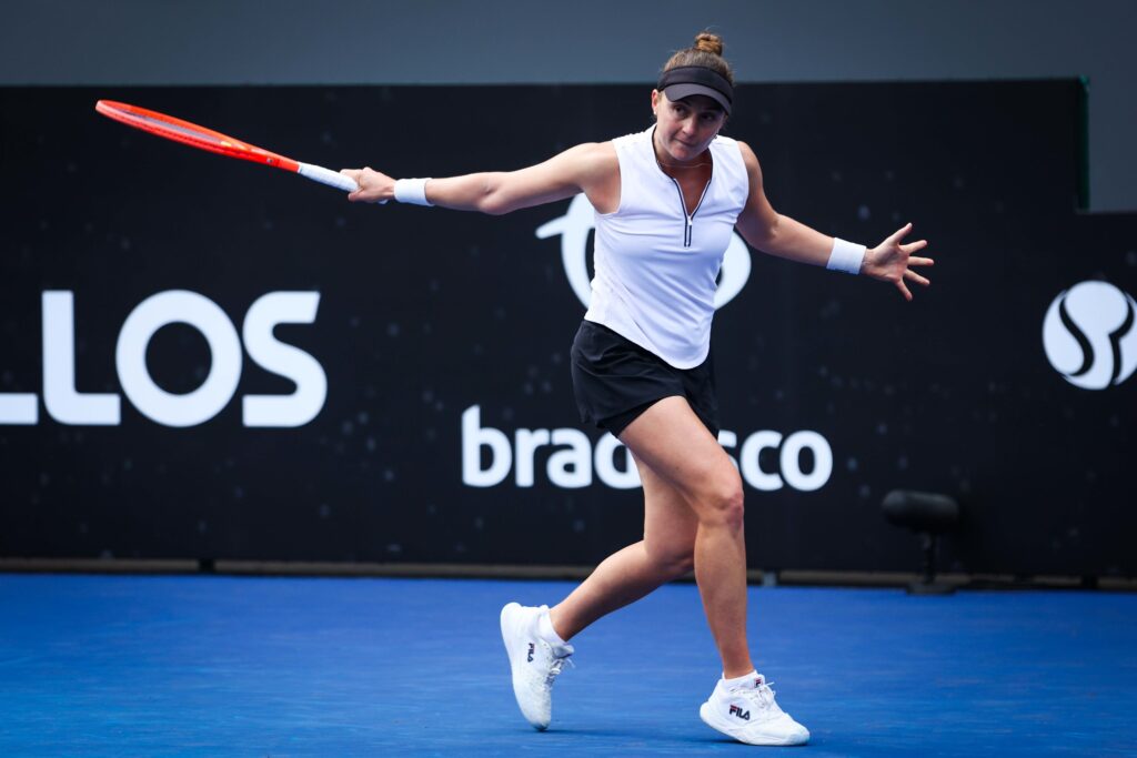 Podoroska derruba Badosa e chega à primeira final WTA aos 29 anos