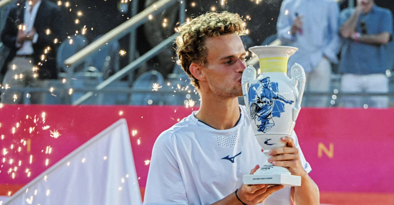 Van Assche vence Estoril e conquista o seu primeiro troféu ATP Tour