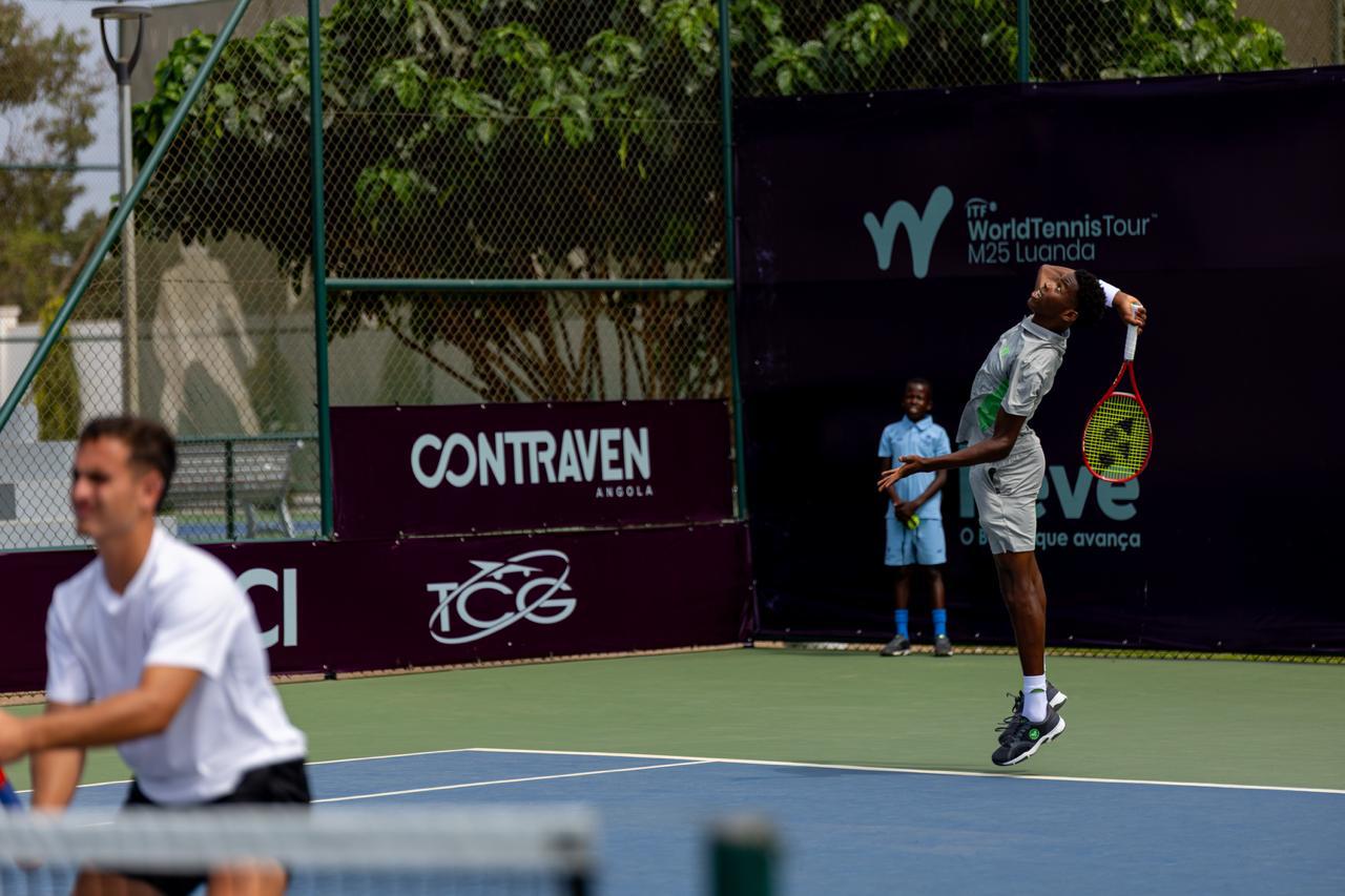 Daniel Domingos falha título do M25 Luanda após derrota na final diante de dupla francesa