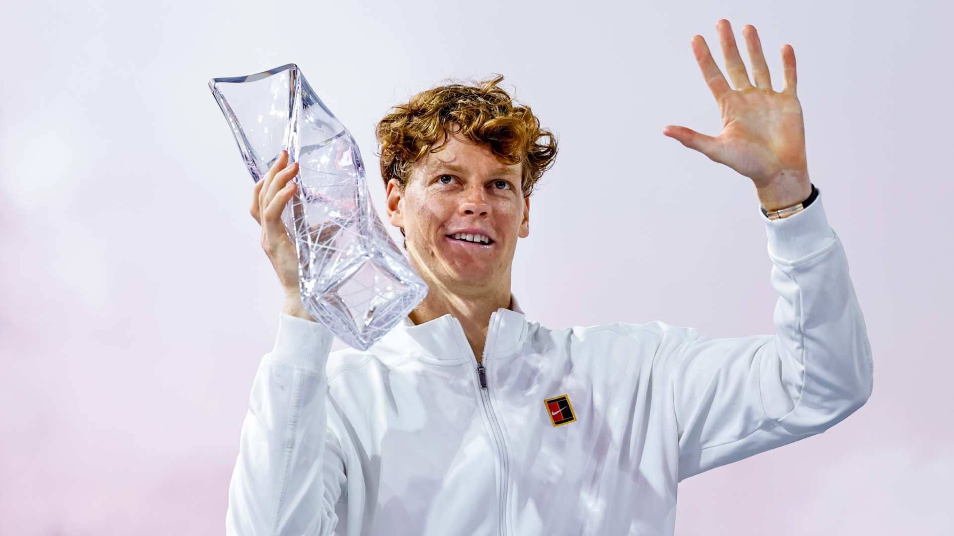 Sinner entra para a história levando a Sunshine Double invicto